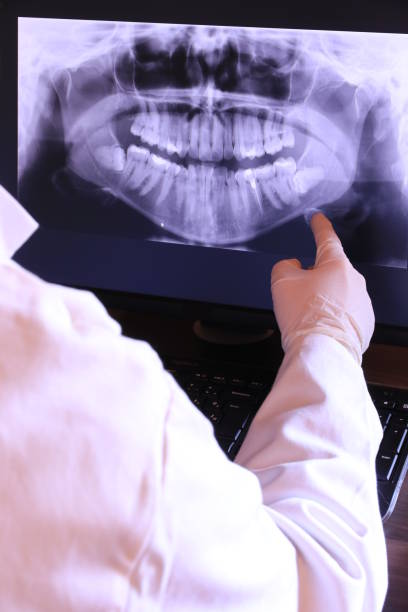 Best Dentist Open on Weekends  in St Elmo, IL